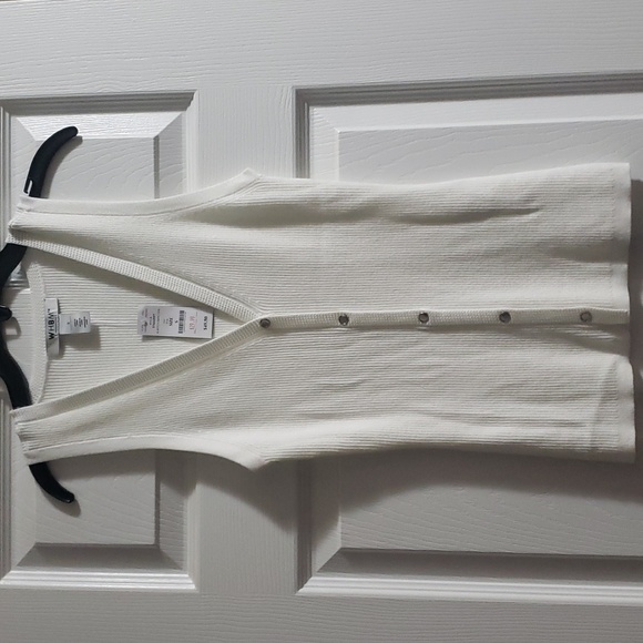 NWT White House Black Market Button Front White Tank Size Small - Picture 4 of 10